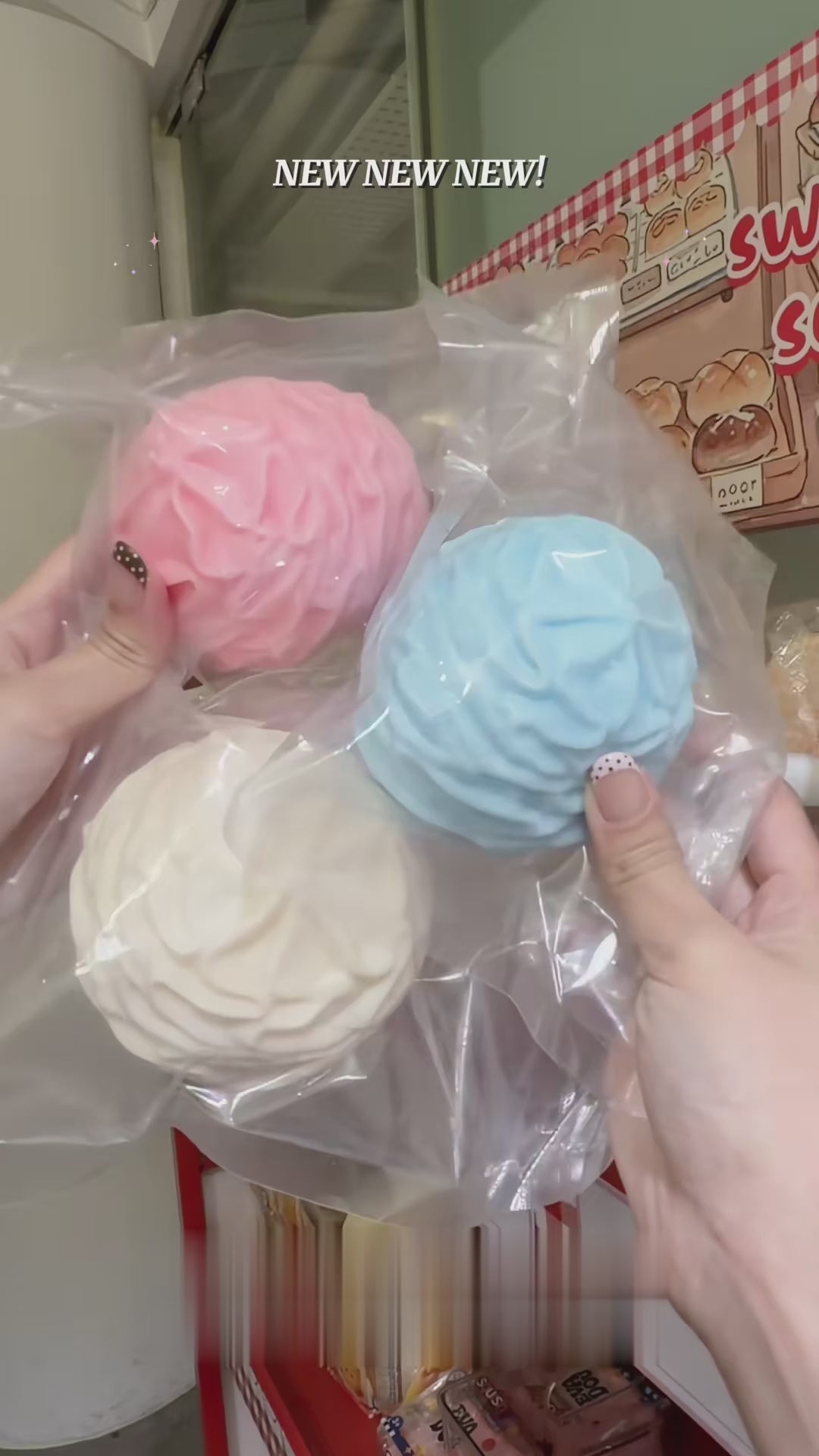 Smooshez Crunchy Whipped Cream Slime - Sensory ASMR Toy